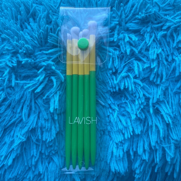 Essential Eye Collection Brush Set - Picture 2 of 3